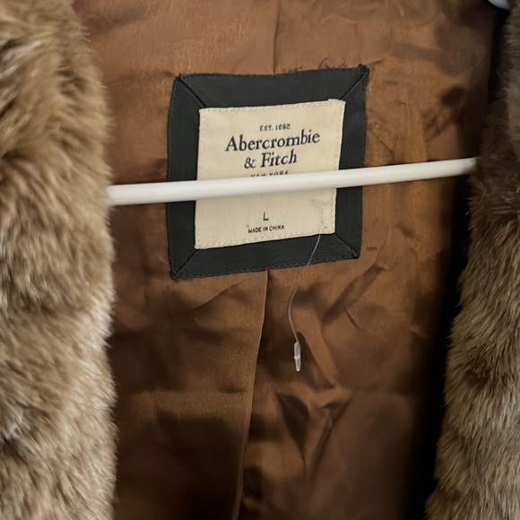 Abercrombie Faux Fur Jacket - Picture 2 of 4